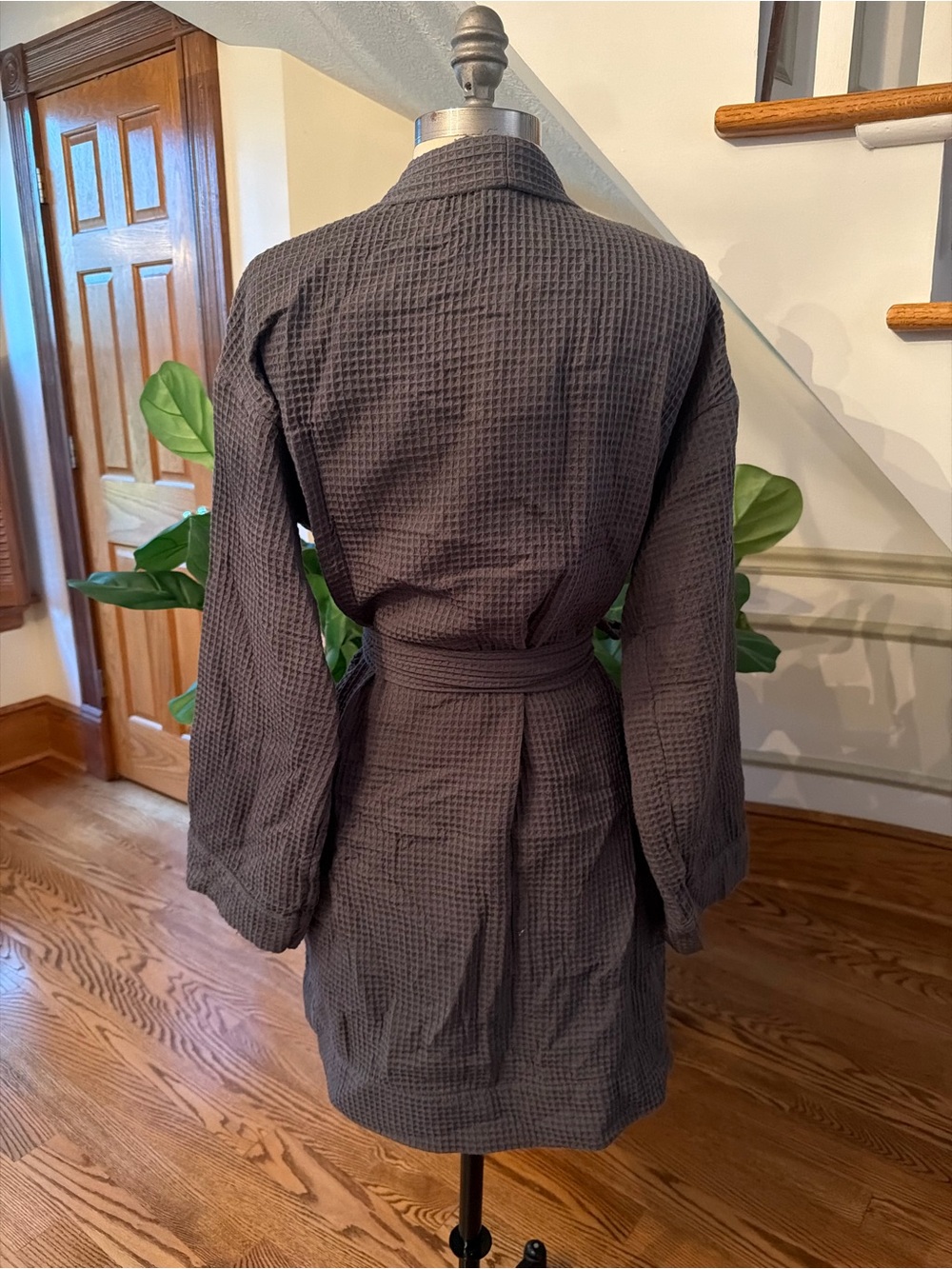 Gray Waffle Knit Robe NWOT - Picture 2 of 3